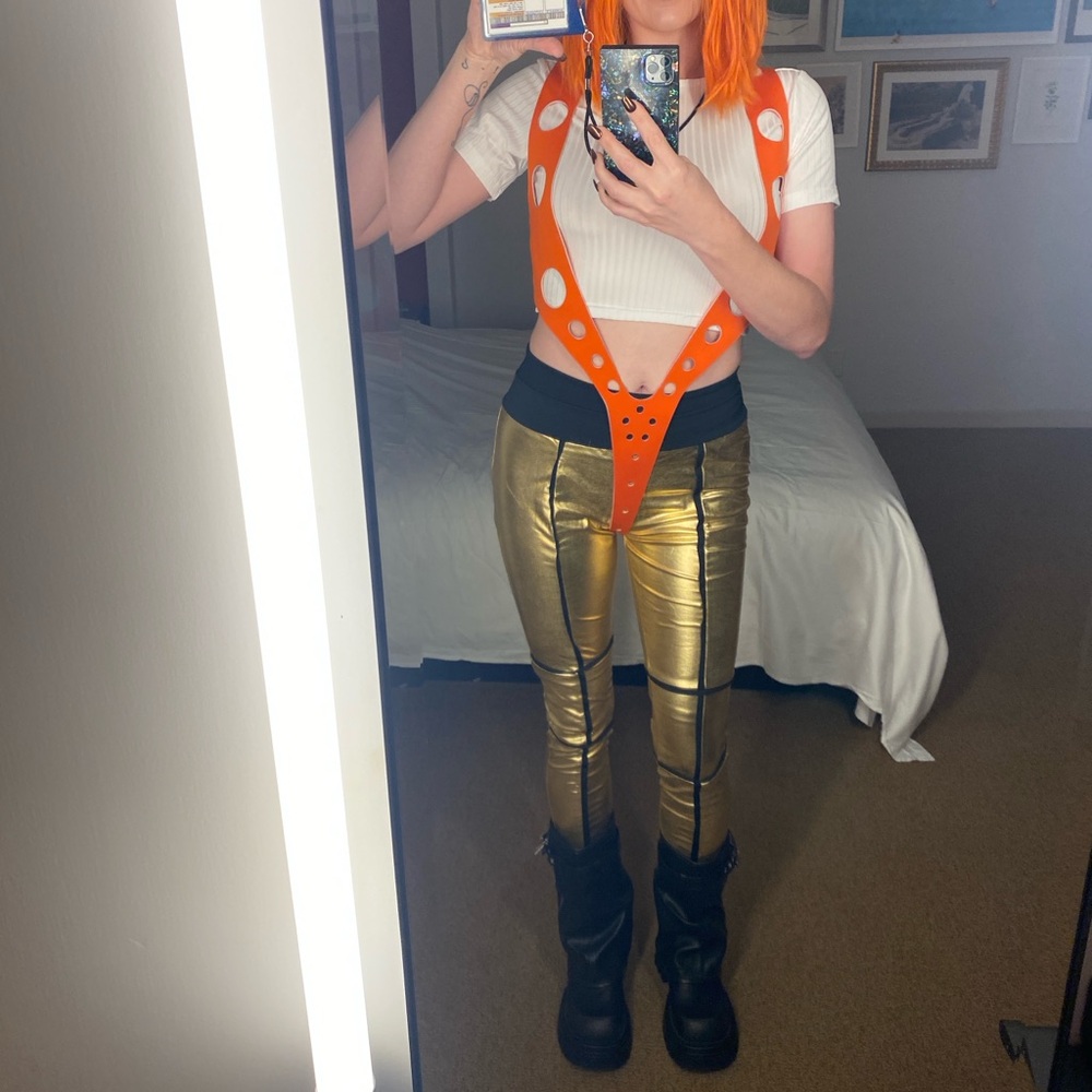 LeeLoo Dallas Fifth Element Costume: Shirt, Leggings & Suspenders